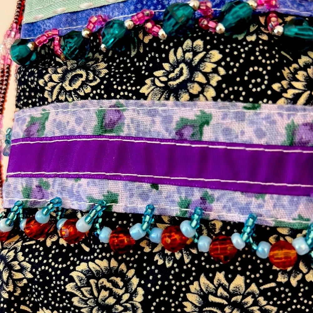 NWT vintage Square-shaped with tassels Handmade Hand-beaded in Aspen CO ROSETTES - Picture 9 of 15